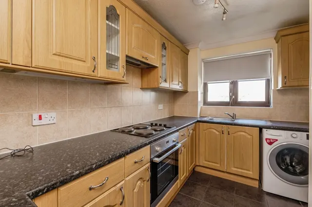 Ferro Road, Rainham, RM13, photo 3