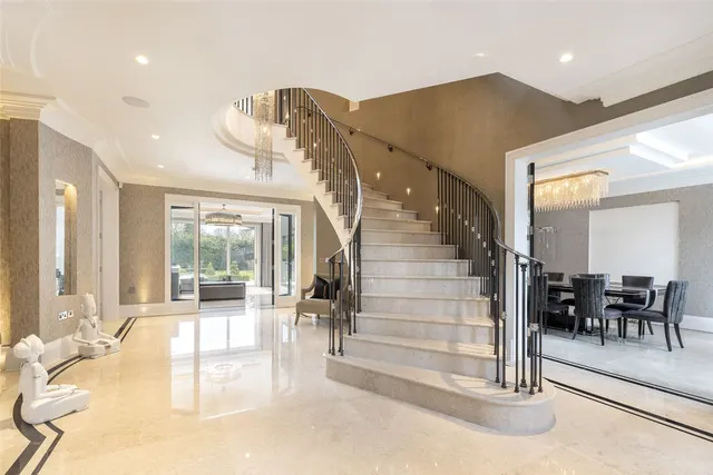 Monks Road, Wentworth Estate, GU25, photo 2