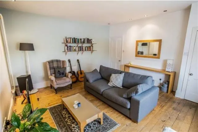 Newsome Road, Huddersfield, HD4, photo 2