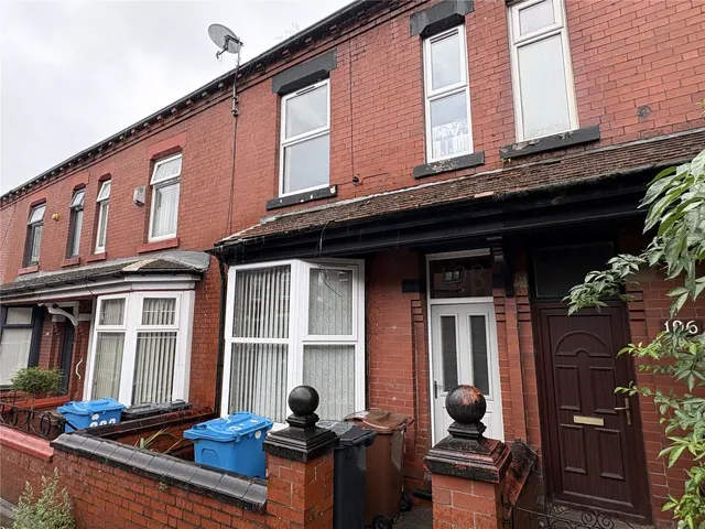 Abbey Hills Road, Oldham, OL8, photo 1