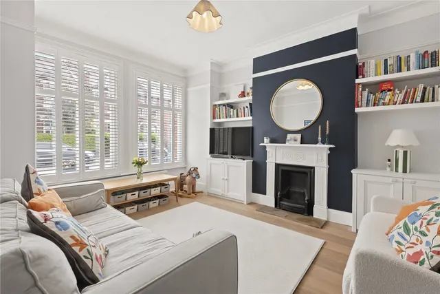 Burnbury Road, London, SW12, photo 2