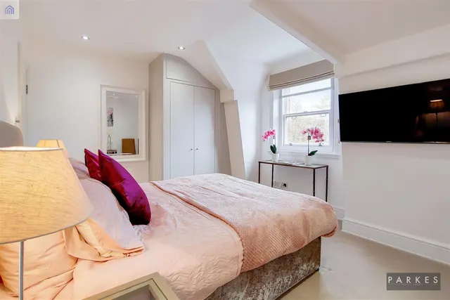 Photo 3 — Hans Place, Knightsbridge, London, SW1X 0JY