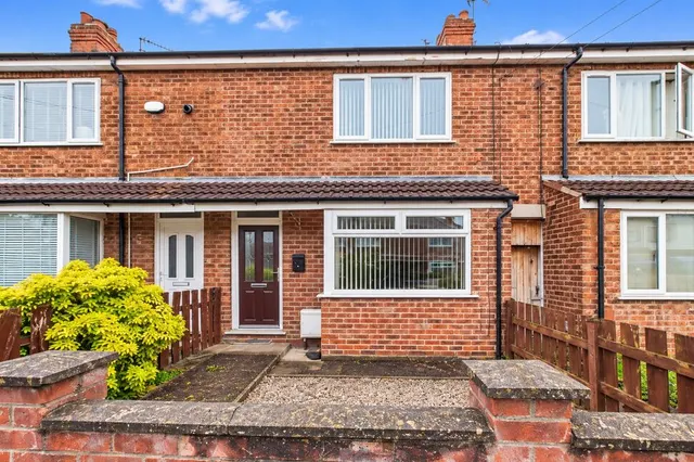 Harewood Avenue, Hull, HU9, photo 1