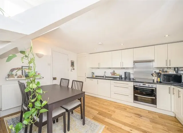 Photo 3 — Cautley Avenue, Clapham, SW4