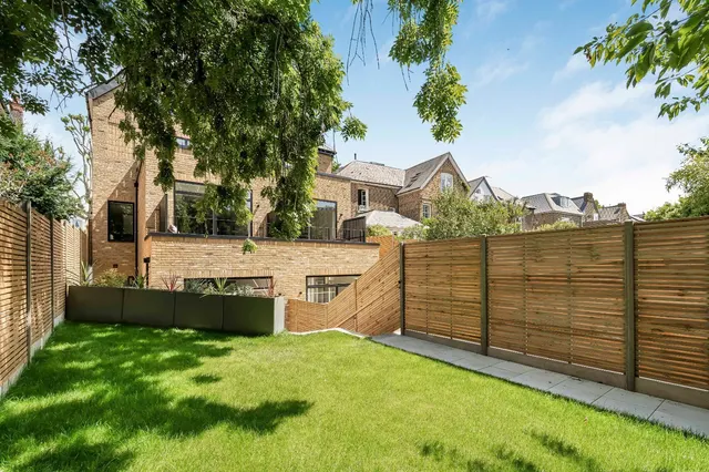 Rosemont Road, London, W3, photo 1
