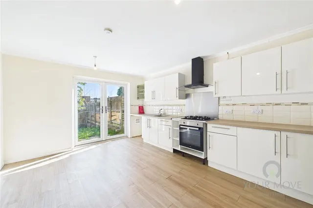 Nethermead Court, Lings, NN3, photo 2