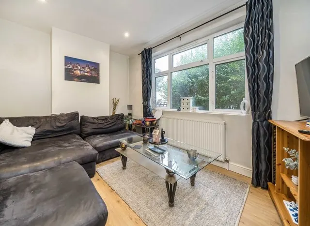 Cedar Grove, Ealing, W5, photo 2