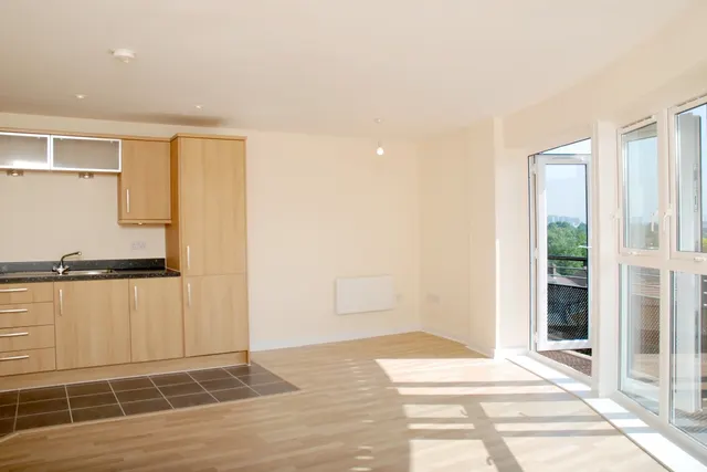33 Langtry Court, Lanadron Close, Isleworth, photo 1