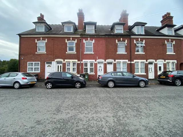 Radford Avenue, Kidderminster, DY10, photo 1