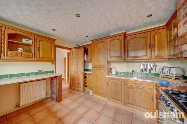 Photo 3 — Brantwood Road, Droitwich, Worcestershire, WR9 7RR