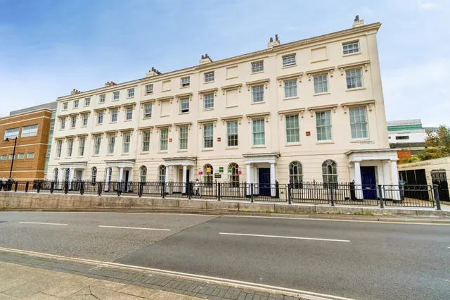 Portland Terrace, Southampton, photo 1