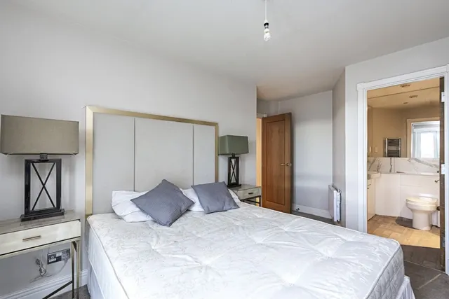 Photo 2 — Tollard House, London, W14