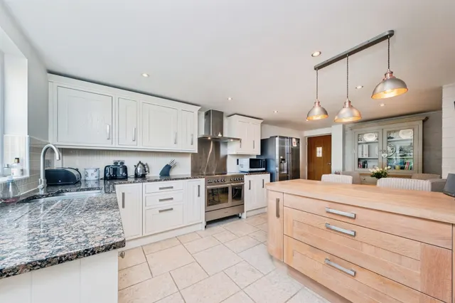 Brook Farm, Hinton-In-The-Hedges, NN13, photo 2