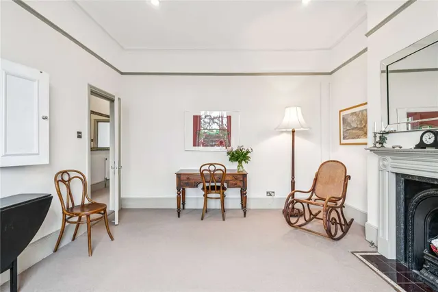 Photo 3 — King Henrys Road, Primrose Hill, London, NW3 3RB