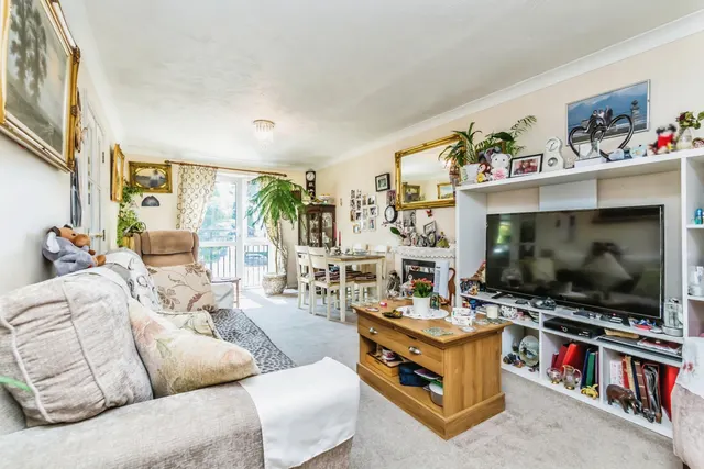 Photo 2 — Foxley Lane, Purley, CR8