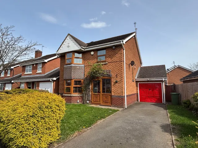 YALE DRIVE, WEDNESFIELD WV11, photo 1