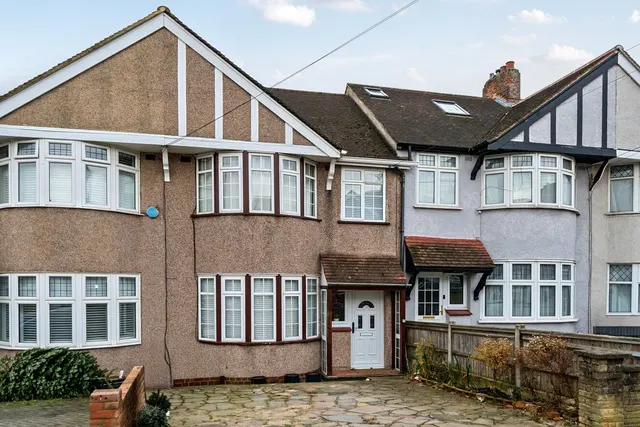 Photo 2 — Selworthy Road, Catford, London, SE6