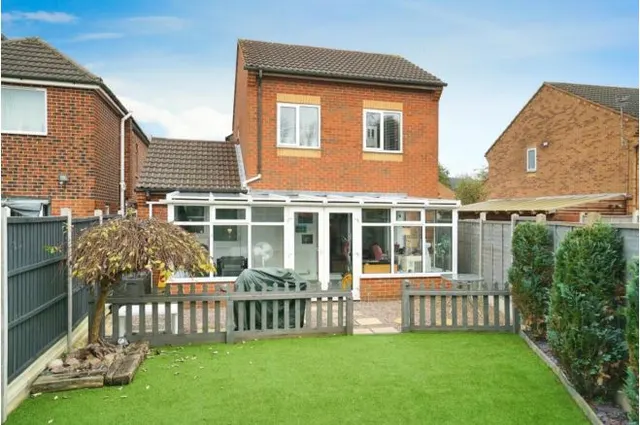 Photo 2 — Albert Road, Coalville