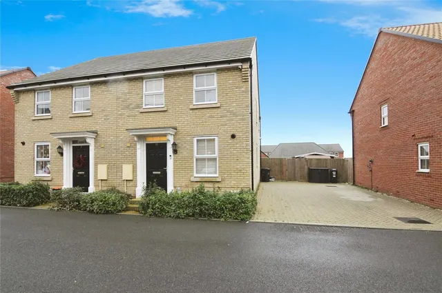 Benson Close, Burnham-on-Crouch, Essex, CM0, photo 1