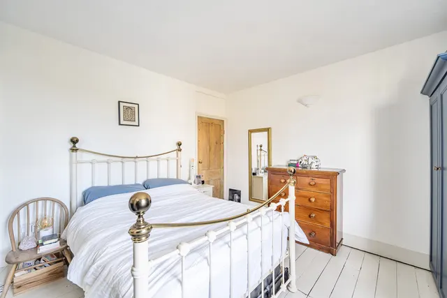 Photo 3 — Regent Road, Herne Hill, London, SE24