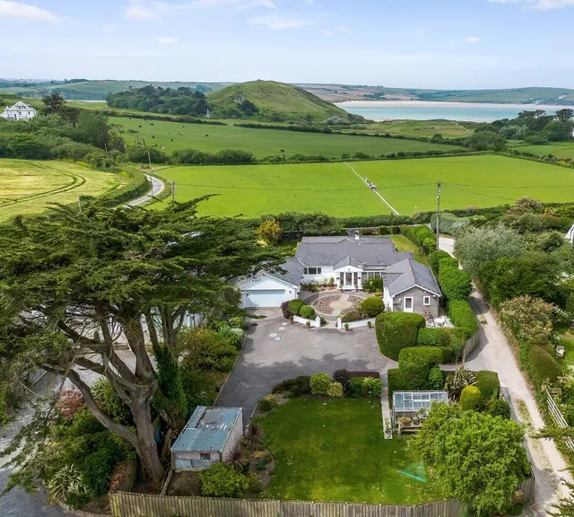 Trebetherick, Wadebridge, PL27, photo 1