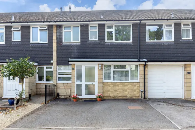 Belworth Drive, Cheltenham, GL51, photo 1