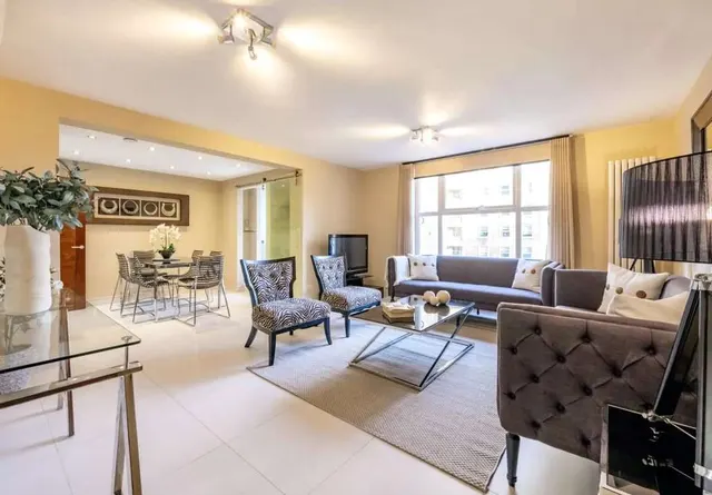 Boydell Court, St. Johns Wood Park, NW8, photo 1