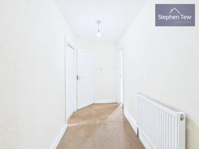 Highfield Road, Blackpool, FY4, photo 2