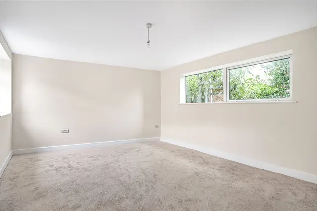Hodgetts Lane, Burton Green, CV8, photo 3