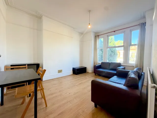 Claremont Road, Highgate, photo 1