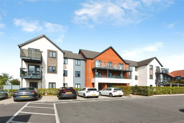 Shortwood Copse Lane, RG23, photo 1