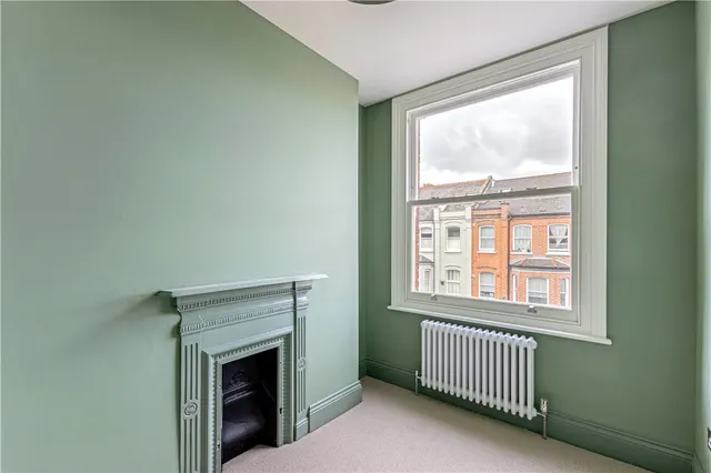 Rostrevor Road, London, SW6, photo 1