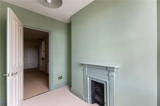 Photo 2 — Rostrevor Road, London, SW6