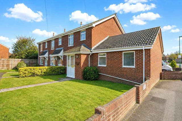 Kensington Road, Chichester, PO19, photo 1