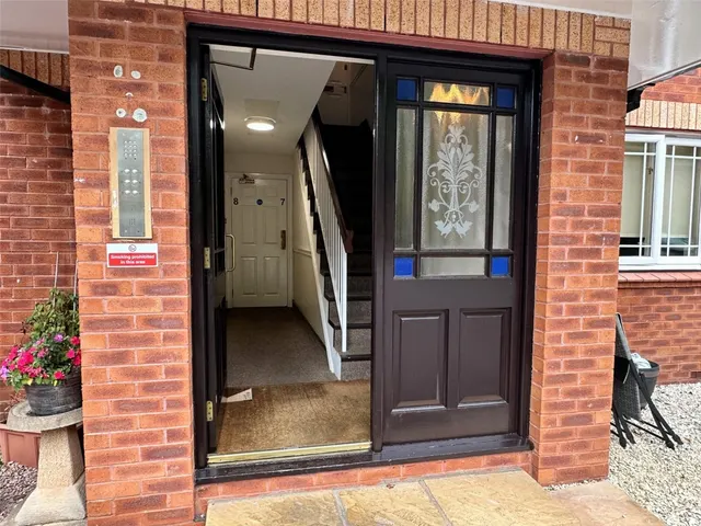 Kendal Road, Macclesfield, SK11, photo 3