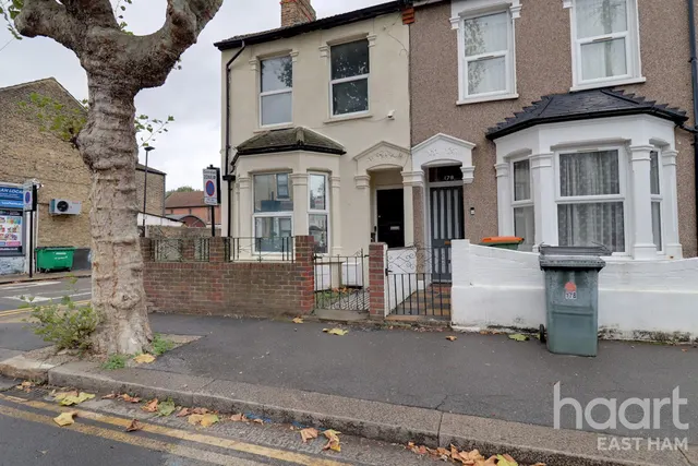 Masterman Road, London, E6, photo 2