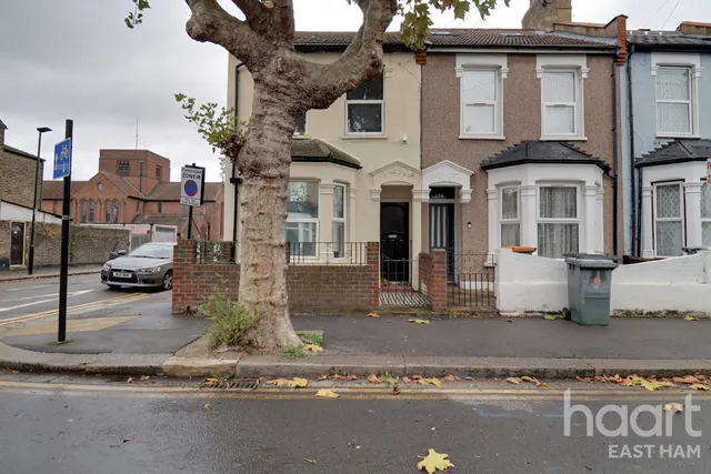 Masterman Road, London, E6, photo 1