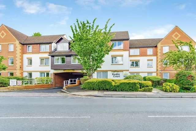 Linkfield Lane, Redhill, RH1, photo 1