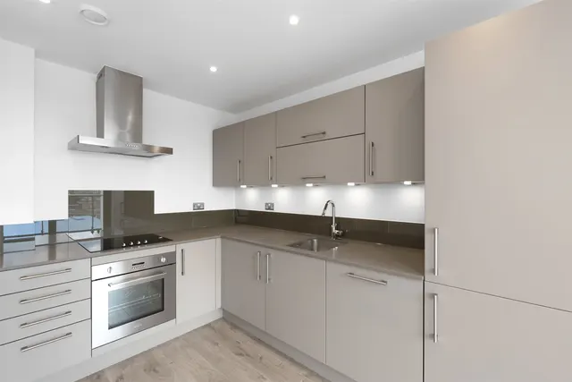 Rotherhithe New Road, London, SE16, photo 2