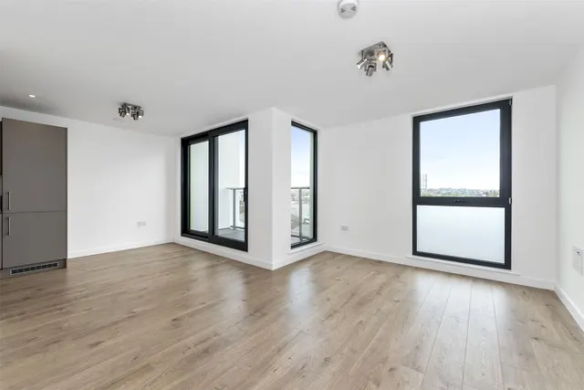 Rotherhithe New Road, London, SE16, photo 1