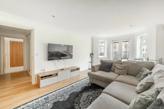 Flat 7, Cunard Court, Brightwen Grove, Stanmore, photo 1