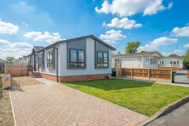 Oak Tree Park, Attleborough, photo 1