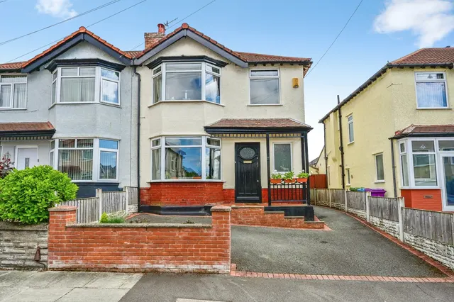 Larkfield Road, Liverpool, L17, photo 1