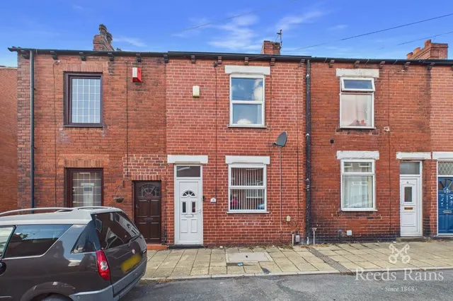 King Street, Castleford, West Yorkshire, WF10, photo 1