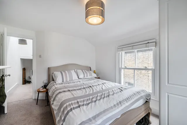 Photo 3 — Tarbert Road, East Dulwich, London, SE22