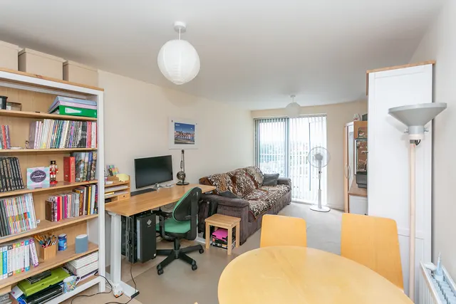 121 Wilmington Close, Watford, photo 1