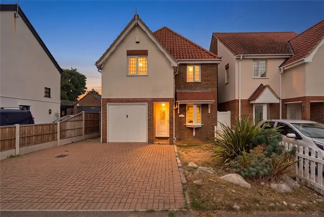 St. Marys Lane, Upminster, RM14, photo 1