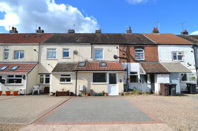 Photo 2 — Belle Vue, Nuneaton, Warwickshire, CV10 7NP
