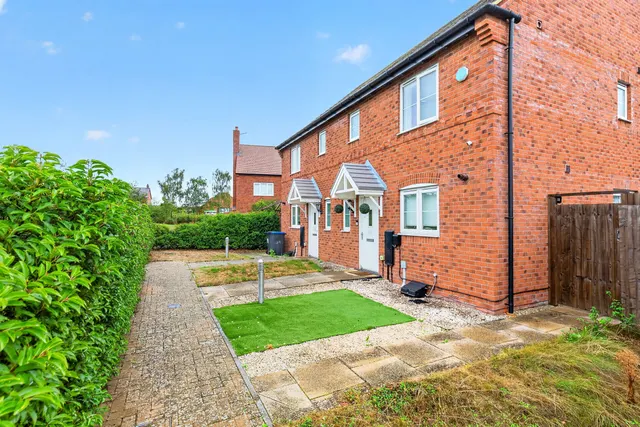 Squirrels Street, Bishopton, CV37, photo 1