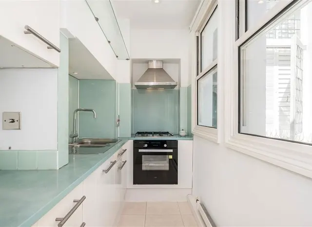 Photo 3 — Cornwall Gardens, South Kensington, SW7